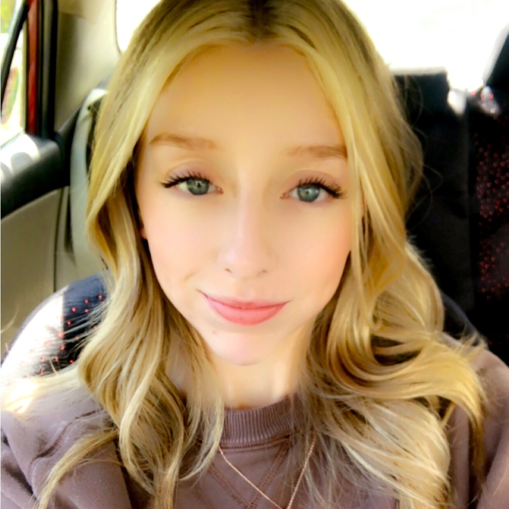 Meet your Posher, Noelle